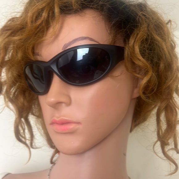 R+S Black Frame Polarized Sunglasses UV400 - Picture 5 of 15